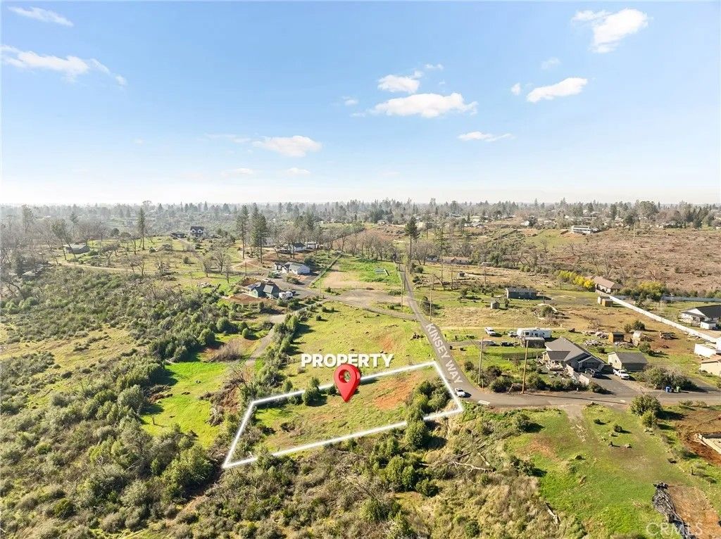 Photo of 774 Kinsey Way, Paradise, CA 95969 (MLS # SN26022870)