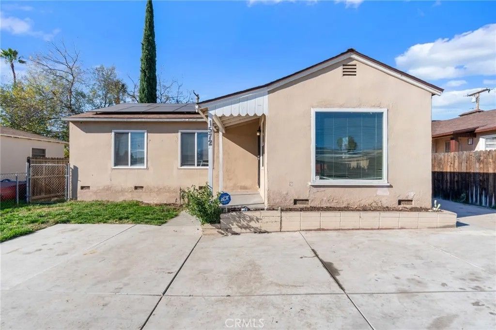 Photo of 1572 Belle St, San Bernardino, CA 92404 (MLS # SW25276798)