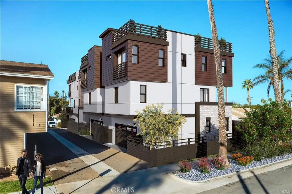 1743 S Tremont