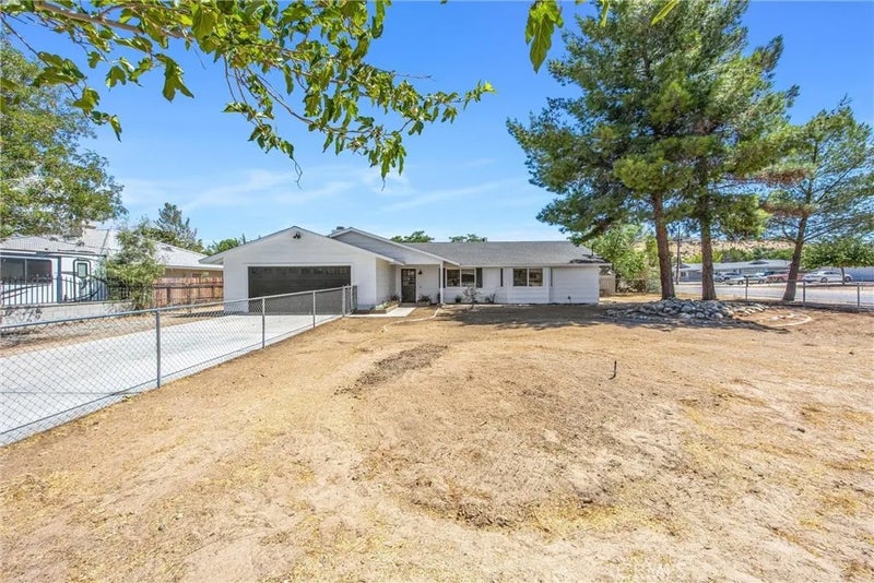 17405 Adobe