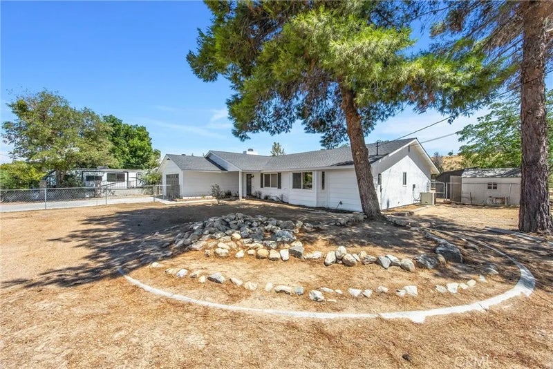 17405 Adobe