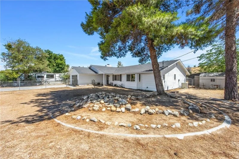 17405 Adobe