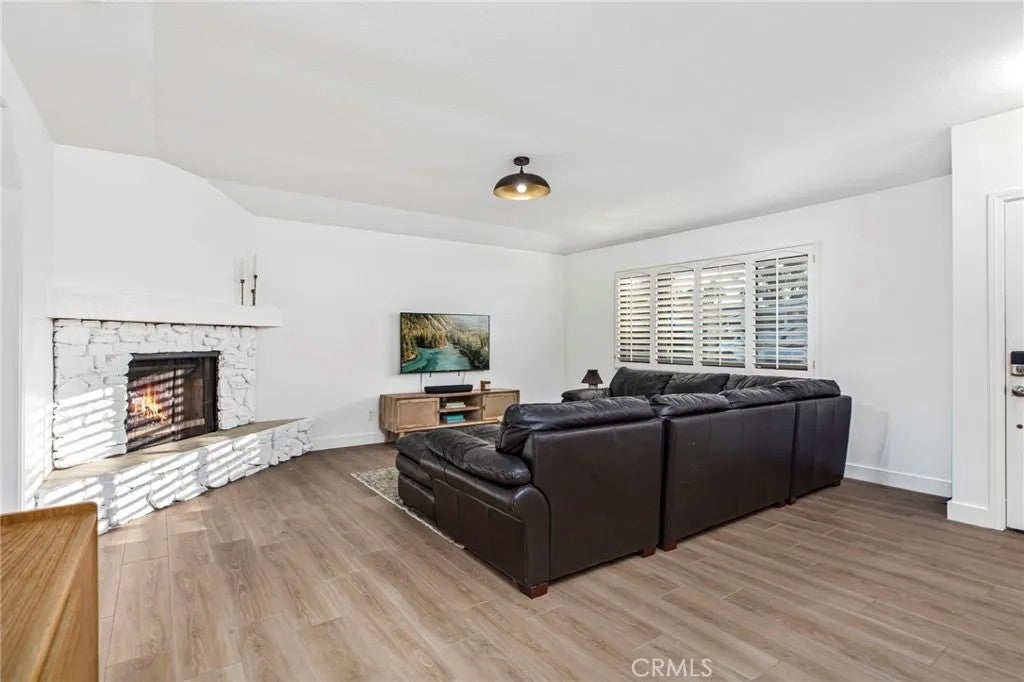 23618 Fair Weather