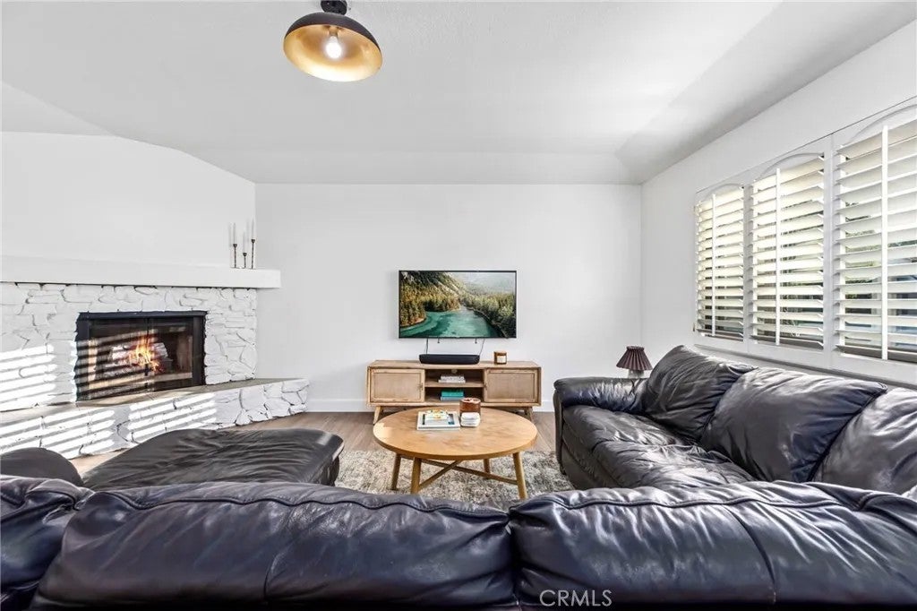 23618 Fair Weather
