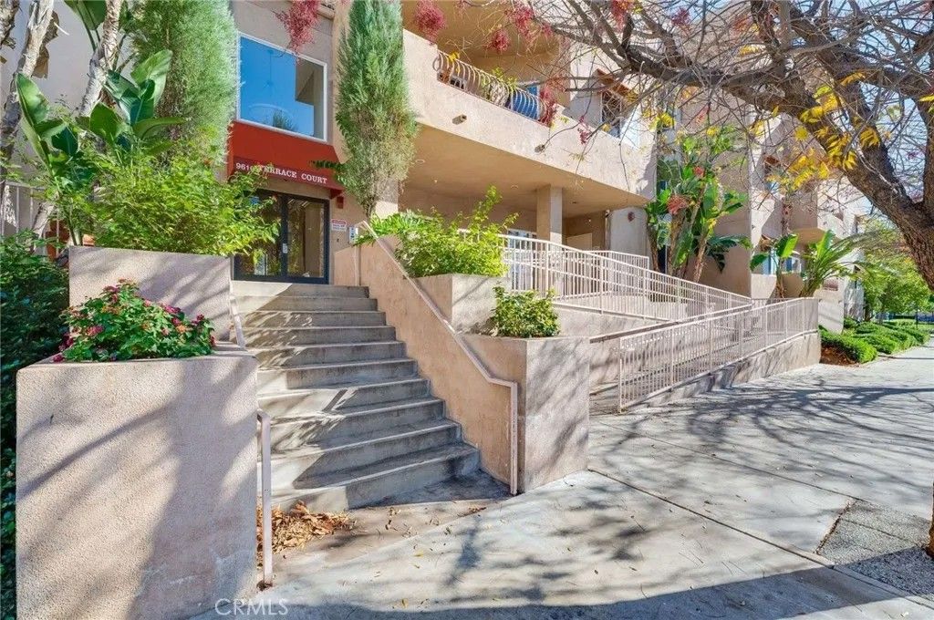 Photo of 9610 Zelzah #301, Northridge, CA 91325 (MLS # AR26012617)