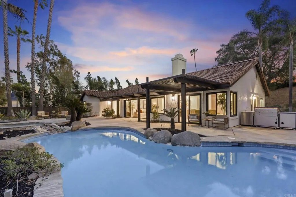 Photo of 205 Tampico Gln, Escondido, CA 92025 (MLS # PTP2602708)