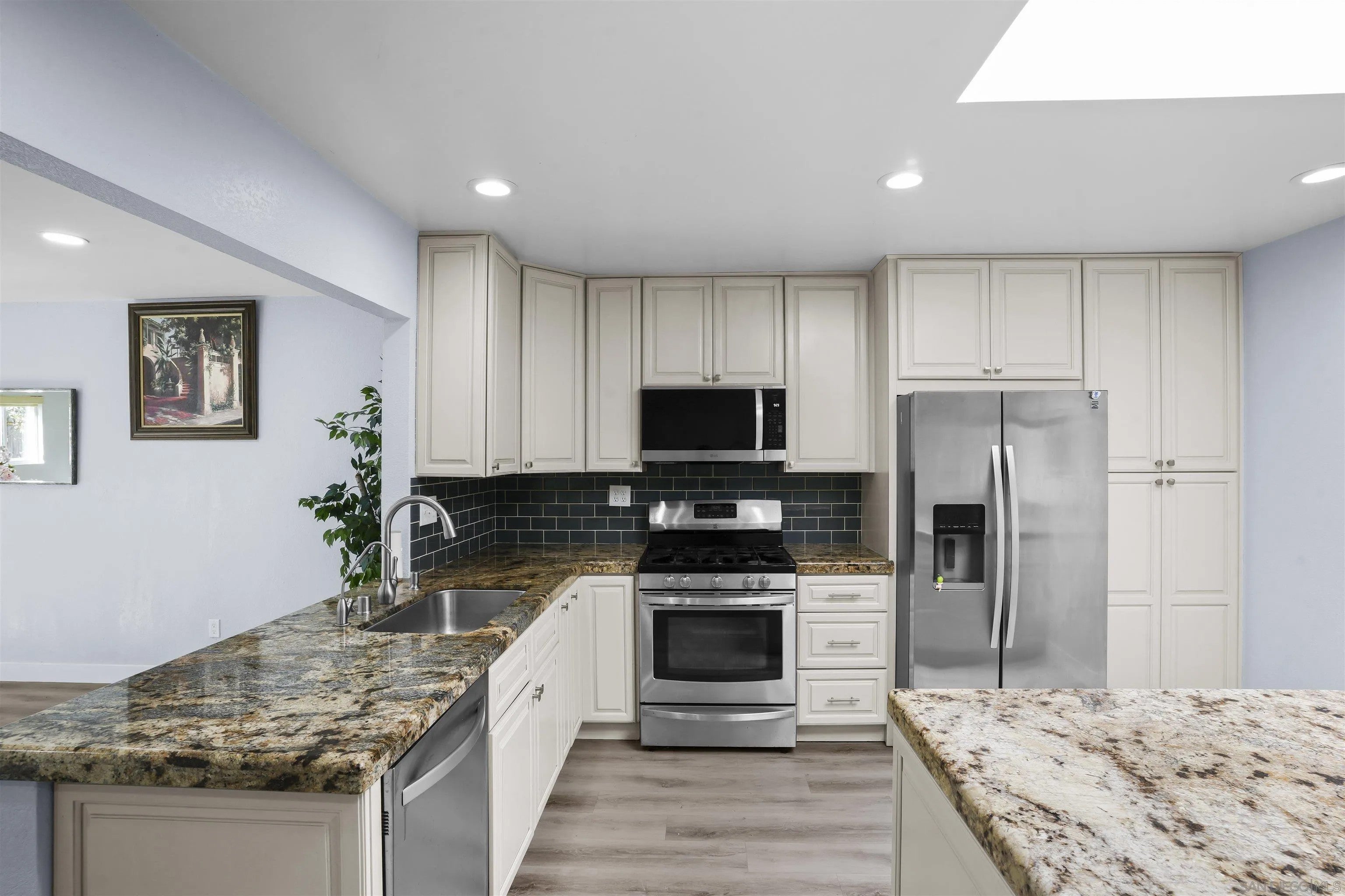 7760 Parkdale Cove