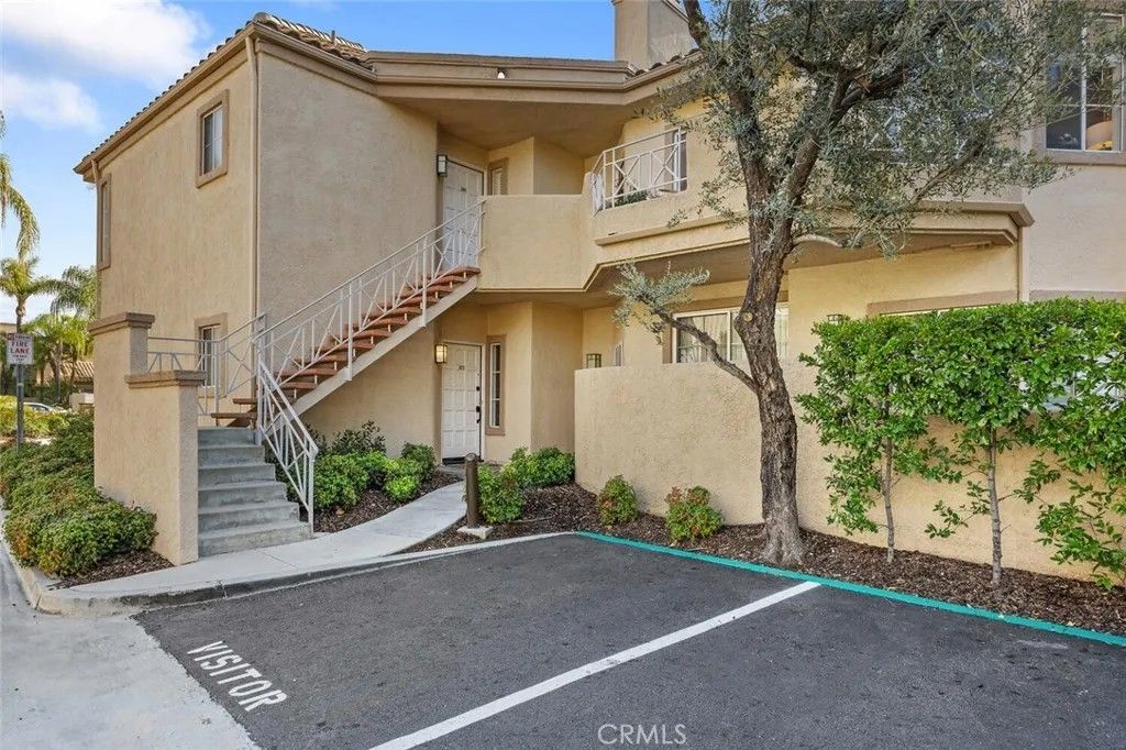 Photo of 23731 Del Monte Drive #183, Valencia, CA 91355 (MLS # SR25266582)