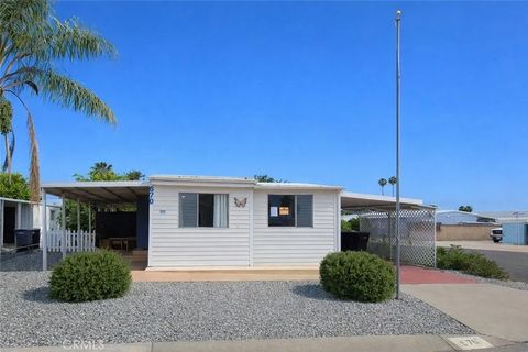 670 Santa Clara Hemet CA 92543