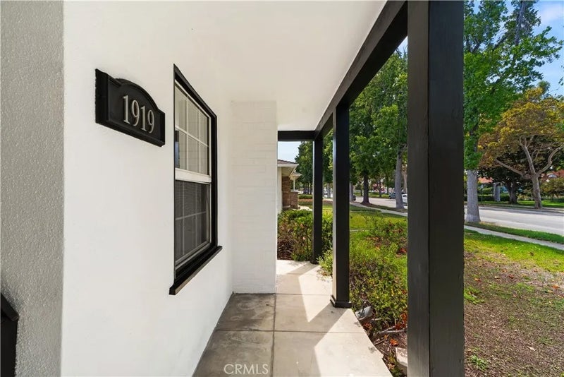 1919 Bonita Avenue