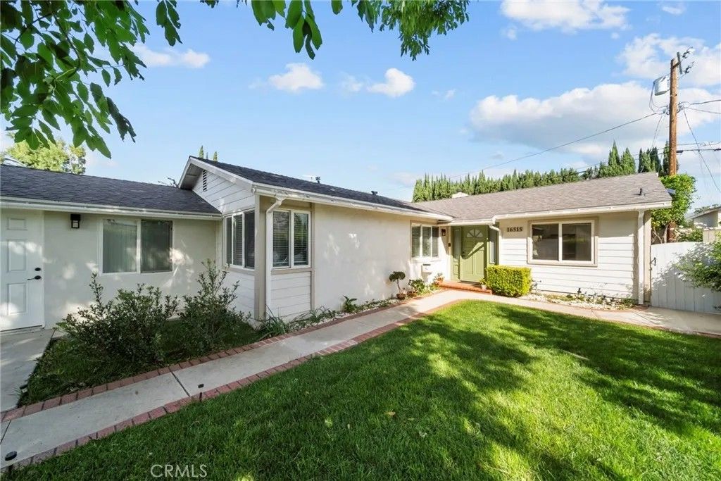 Photo of 16515 Index St, Granada Hills, CA 91344 (MLS # SR26057253)