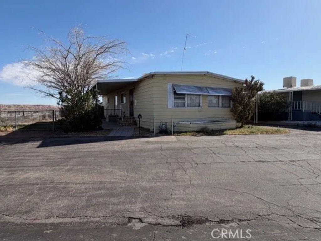 Photo of 701 Montara Rd #161, Barstow, CA 92311 (MLS # HD26029514)