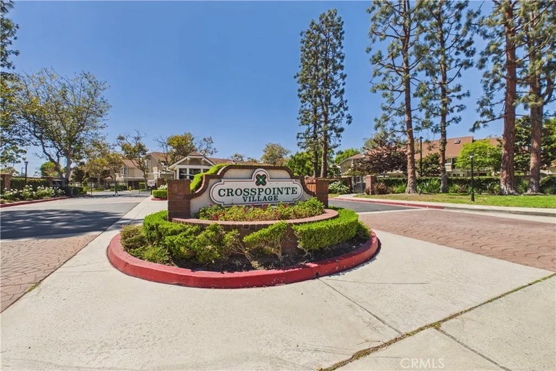 7735 Briarglen D