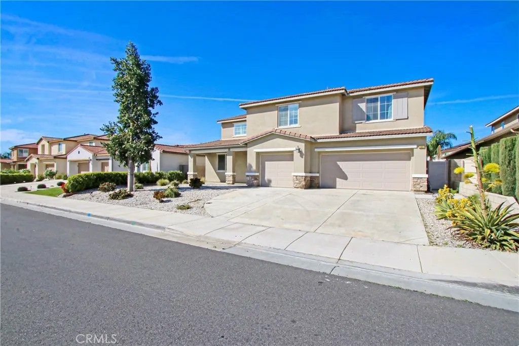 Photo of 11627 Salvia St, Jurupa Valley, CA 91752 (MLS # CV26047220)
