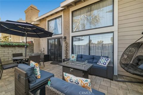 Tiny photo for 25136 Marci Way, Valencia, CA 91355 (MLS # SR25264049)