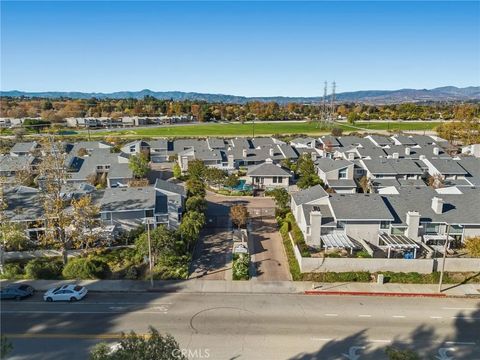 Tiny photo for 25136 Marci Way, Valencia, CA 91355 (MLS # SR25264049)