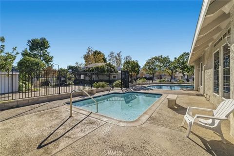 Tiny photo for 25136 Marci Way, Valencia, CA 91355 (MLS # SR25264049)