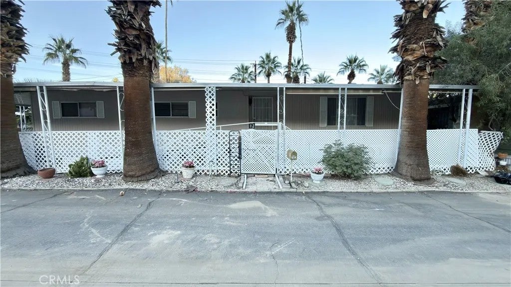 Photo of 12 Jupiter St, Palm Springs, CA 92264 (MLS # IV25266046)