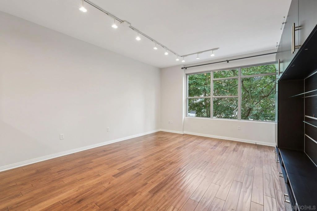 Photo of 206 Park Blvd #307, San Diego, CA 92101 (MLS # 250043935)