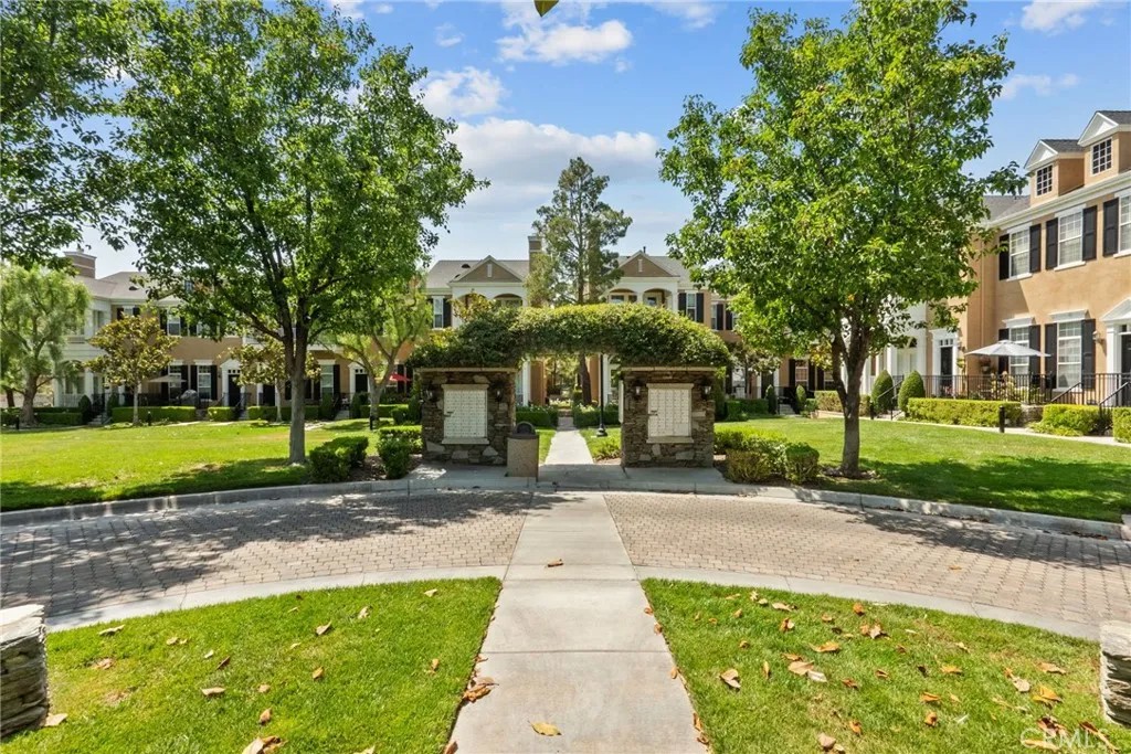 24012 Brideport Lane 12