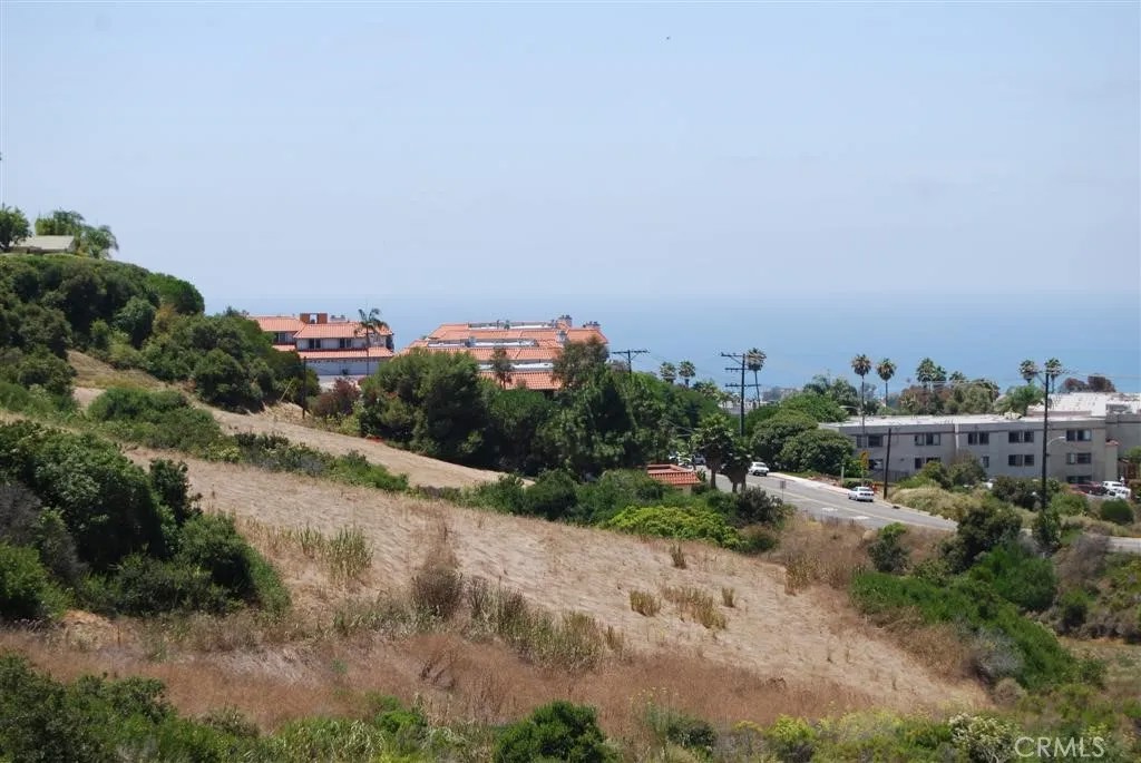 170 AVENIDA PRESIDIO