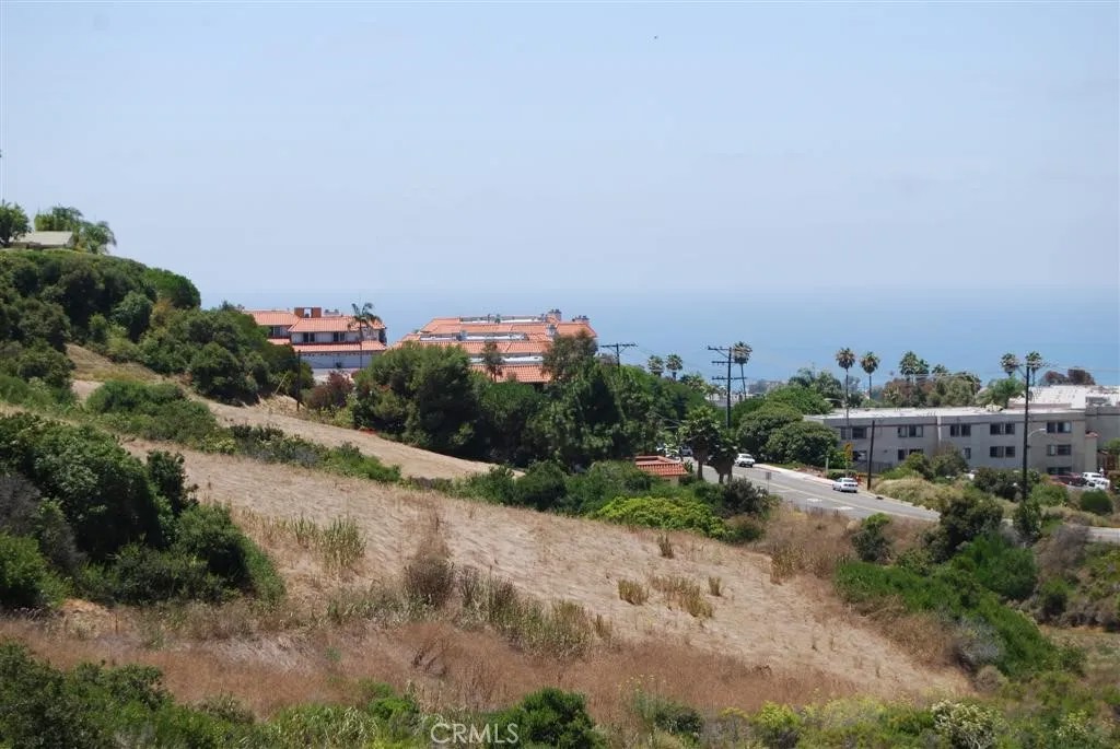 170 AVENIDA PRESIDIO