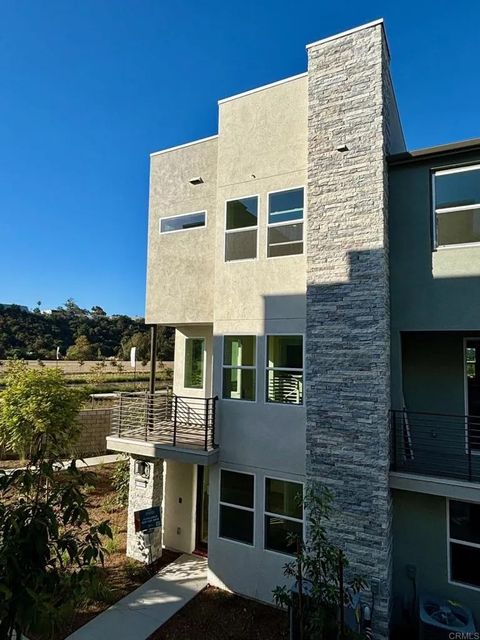 13889 Onyx Way Mira Mesa CA 92126