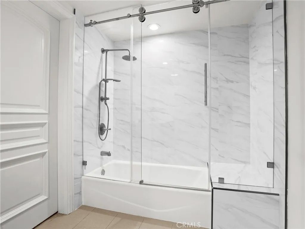 Photo of 1598 Long Beach, Long Beach, CA 90813 (MLS # OC26084288)