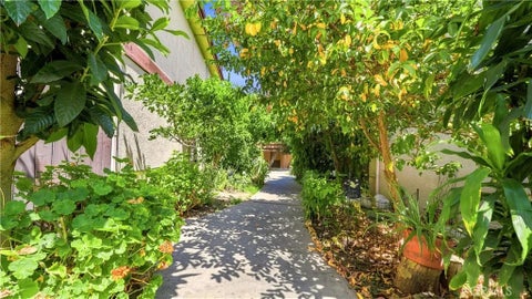 Tiny photo for 7300 Lennox AVE #K16, Van Nuys, CA 91405 (MLS # RS26159796)