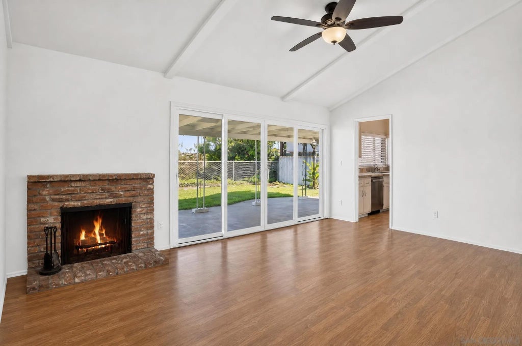 Photo of 670 Mariposa Cir, Chula Vista, CA 91911 (MLS # 260021570)