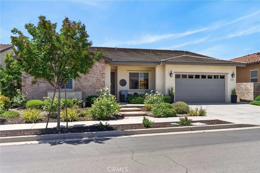 Photo of 11751 Ambling Way, Corona, CA 92883 (MLS # IV26110399)