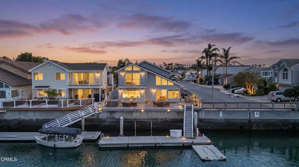 Photo of 2230 Jamestown Lane, Oxnard, CA 93035 (MLS # V1-35889)