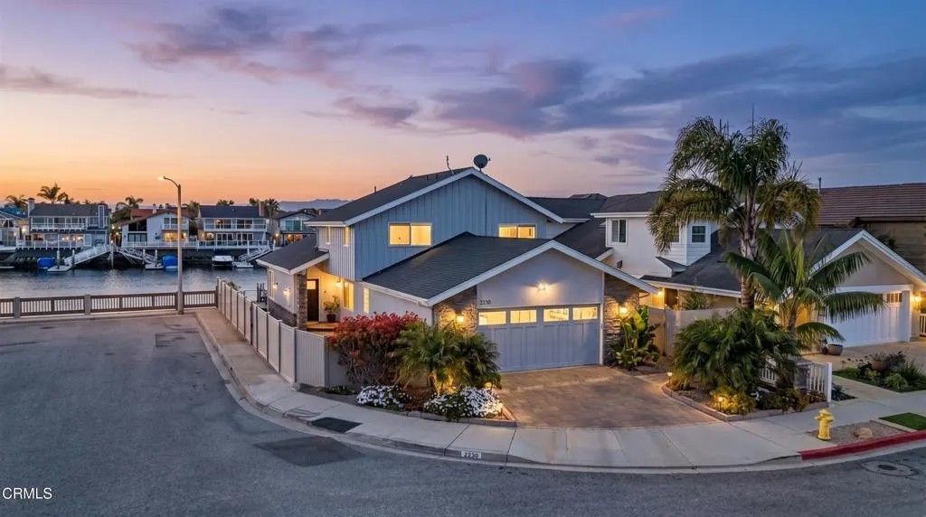 Photo of 2230 Jamestown Lane, Oxnard, CA 93035 (MLS # V1-35889)