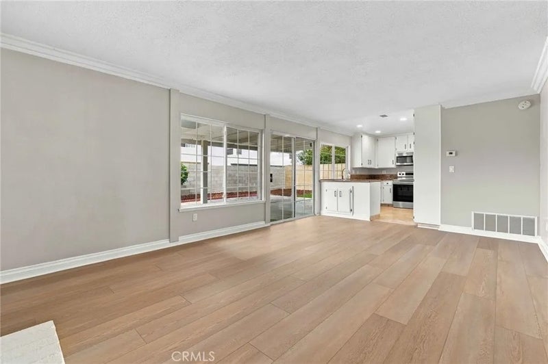 155 S Beth Circle