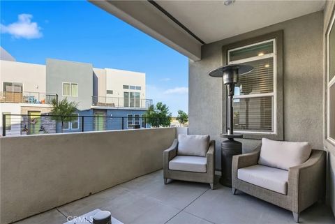 Tiny photo for 27410 N Merlin Place #101, Valencia, CA 91381 (MLS # PI25252894)