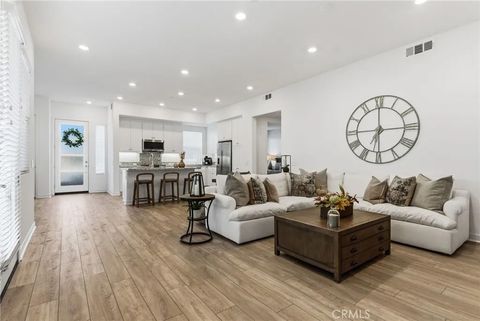 Tiny photo for 27410 N Merlin Place #101, Valencia, CA 91381 (MLS # PI25252894)