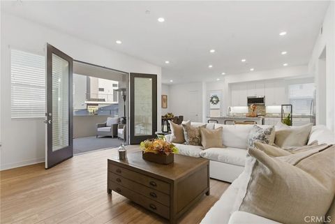 Tiny photo for 27410 N Merlin Place #101, Valencia, CA 91381 (MLS # PI25252894)