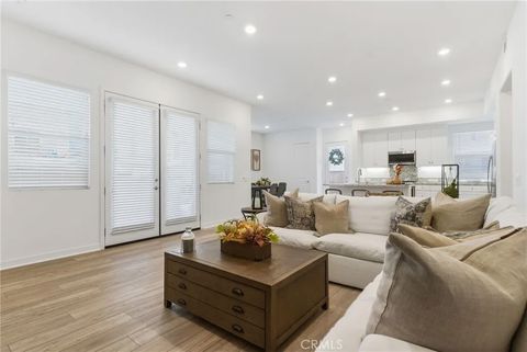 Tiny photo for 27410 N Merlin Place #101, Valencia, CA 91381 (MLS # PI25252894)