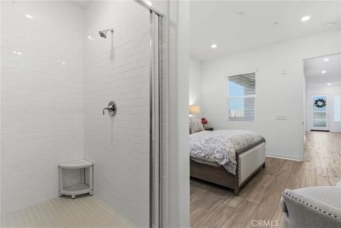 Tiny photo for 27410 N Merlin Place #101, Valencia, CA 91381 (MLS # PI25252894)