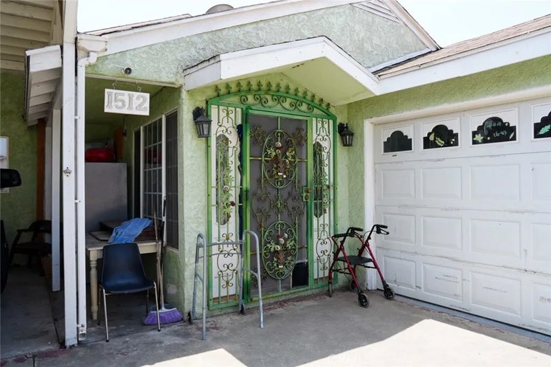 1512 W 153rd