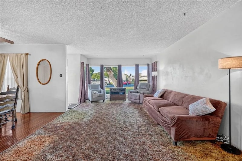 1136 N Council