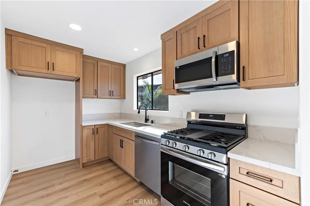 5036 Echo Street 408