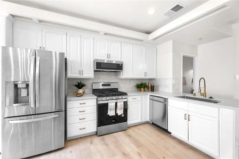Photo of 28 Montana Del Lago Dr, Rancho Santa Margarita, CA 92688 (MLS # OC25245172)