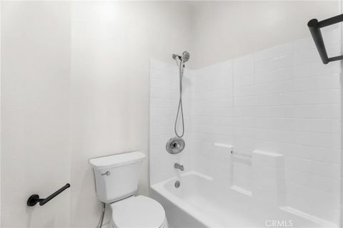 Tiny photo for 28 Montana Del Lago Dr, Rancho Santa Margarita, CA 92688 (MLS # OC25245172)