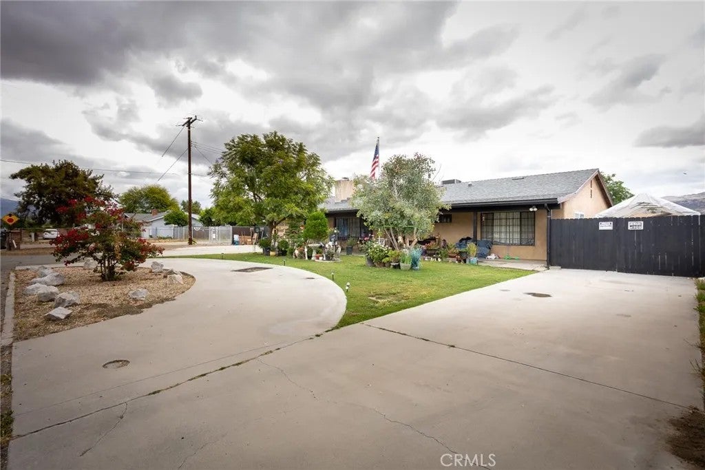 42385 Mayberry