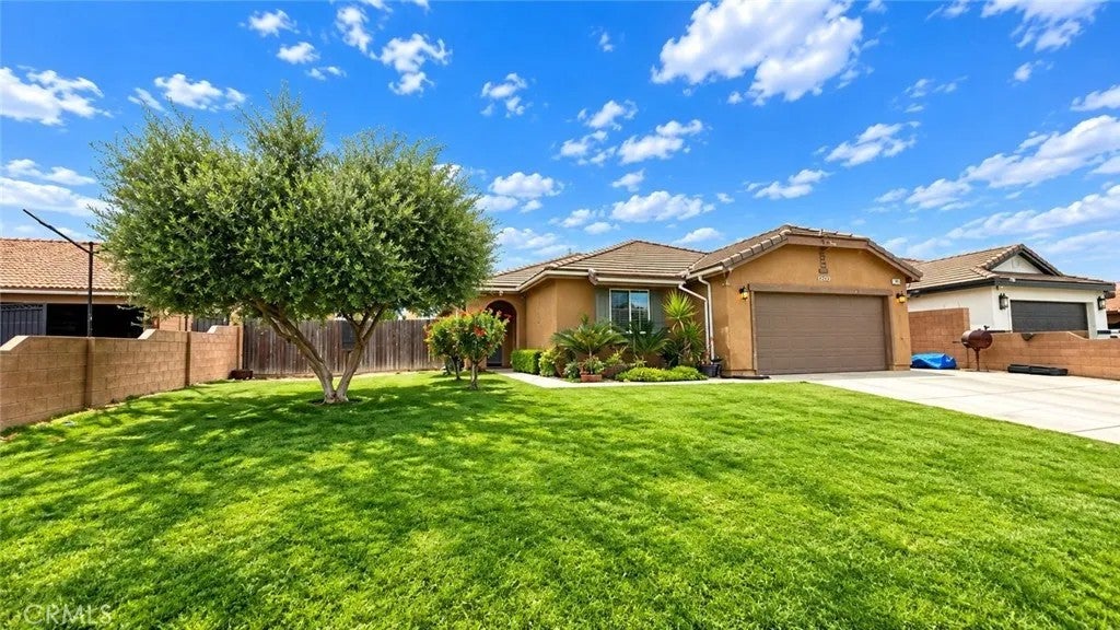 1209 El Camino Real