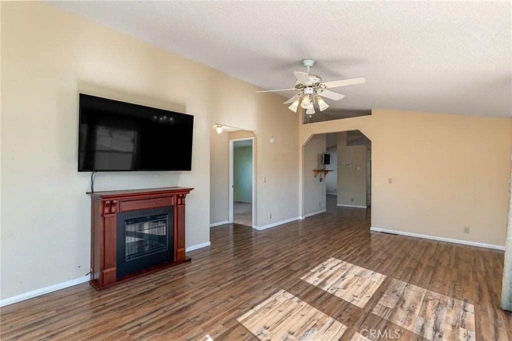 Photo of 38350 Via Taffia, Murrieta, CA 92563 (MLS # SW25245088)