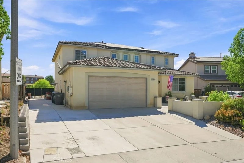 23682 Saratoga Springs