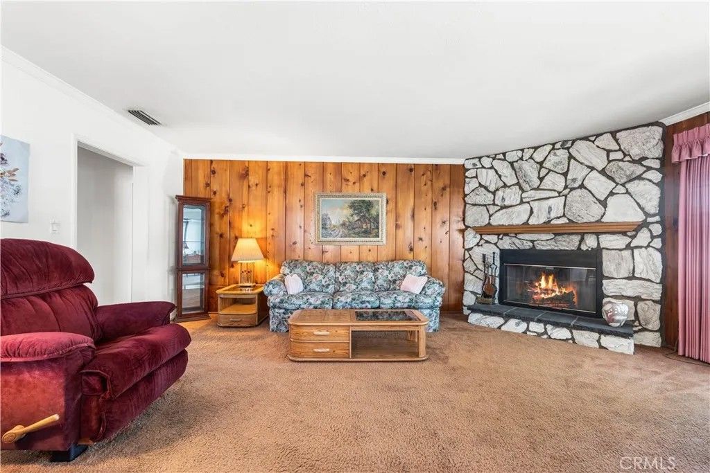 Photo of 14239 Cohasset, Van Nuys, CA 91405 (MLS # SR26028369)