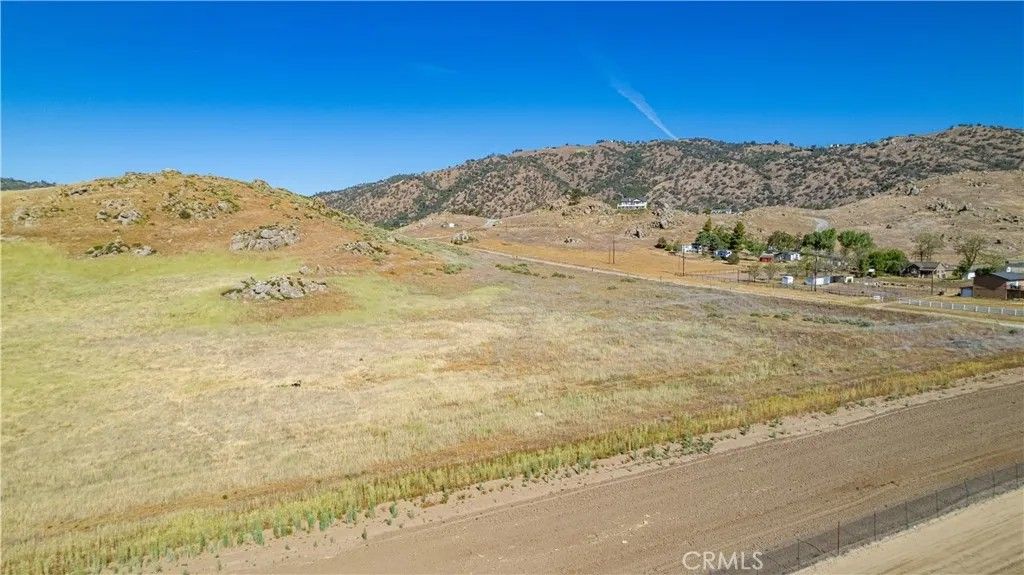 Photo of 0 Edward, Tehachapi, CA 93561 (MLS # PI26104182)